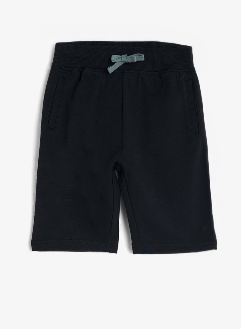 GUESS Youth Zip Through Hoodie And Shorts Set - Image 4