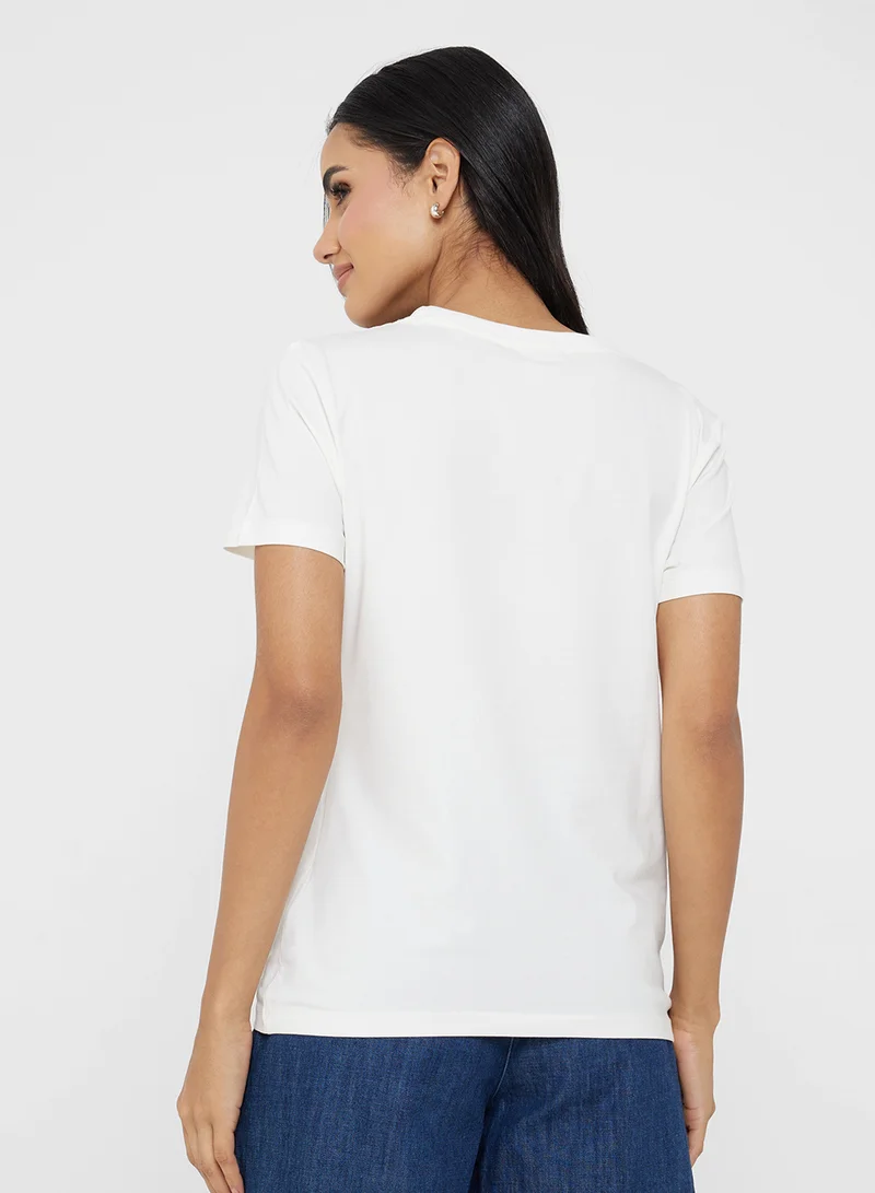 جس Ingrid Short Sleeve T-Shirt
