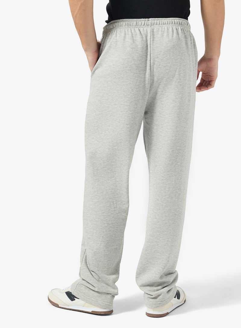 سفنتي فايف بيسيكس بنطلون رياضي مريح بتصميم شعار - Image 3