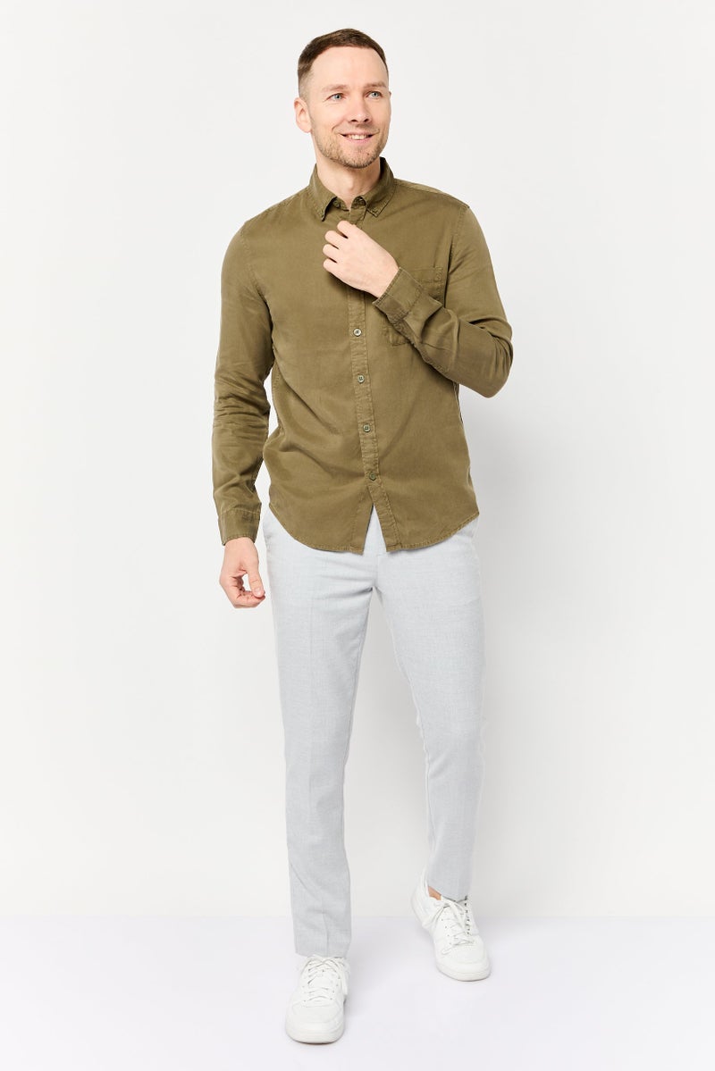 Celio قميص رجالي عادي بأكمام طويلة بلون سادة، كاكي - Image 2