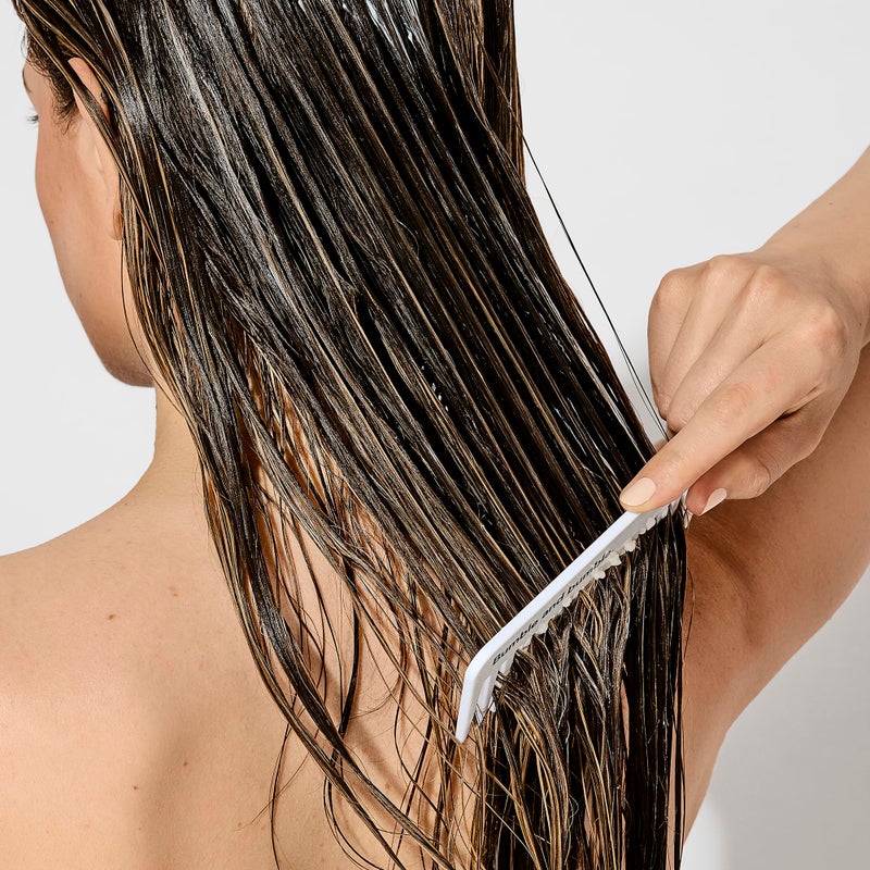 Bumble and bumble. Bond-Building Hair Repair Conditioner | For Damaged Hair | Color Safe | Anti Frizz + Adds Shine | Curly, Wavy, Straight, 6.7 Fl Oz - Image 3