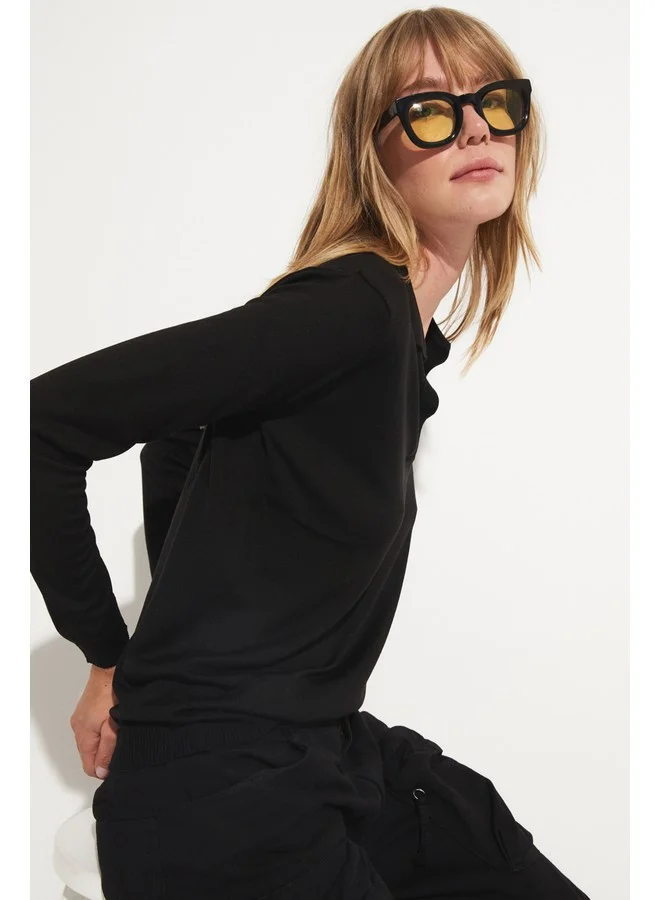 JUNE June Women Exclusive Viscose Blend Regular Fit Polo Neck Knitwear Sweater Black