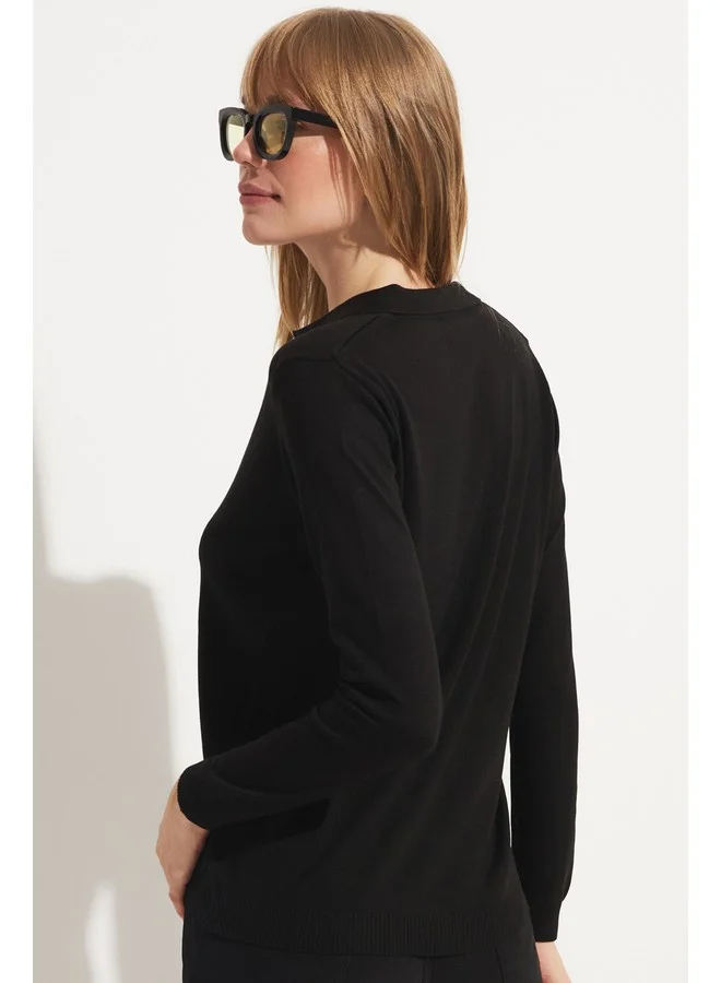 JUNE June Women Exclusive Viscose Blend Regular Fit Polo Neck Knitwear Sweater Black