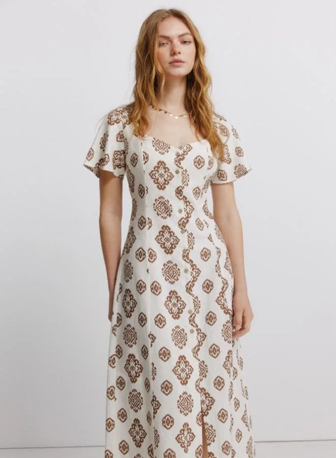 Springfield  Printed semi-fitted short sleeve shirt collar V-neck front button flared midi dress for Women | Best Price UAE