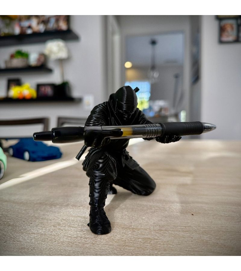 Black 3D Invisible Shuriken Pen Holder Minimalist Desktop Stationery Storage Creative Designer Decoration - Image 3