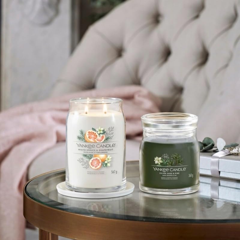 YANKEE CANDLE شمعة معطرة مميزة - 368 جرام | عطر م سيلفر سيج والصنوبر | شمعة ذات فتيل مزدوج - Image 2