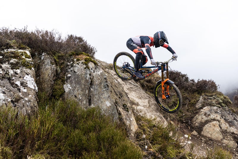 Continental Kryptotal-R 27.5 x 2.6 [Trail Casing] Foldable MTB Mountain Bike Tire - Black - Image 4