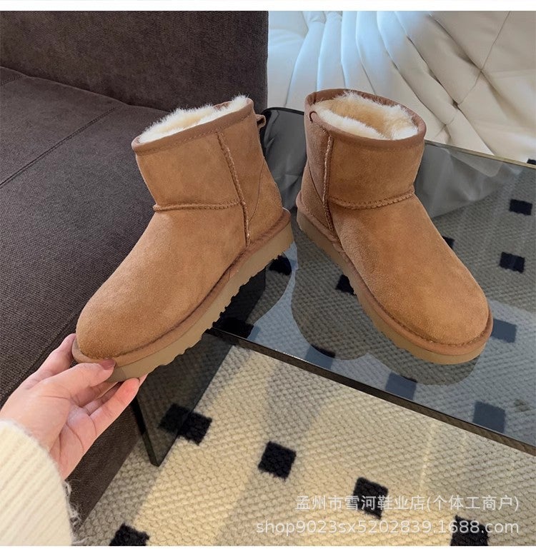 Henan Sangpo Village Sheepskin Integrated Snow Boots For Women Winter Model Men'S Short Boots With Fleece Lining And Thickened Winter Version - Image 1