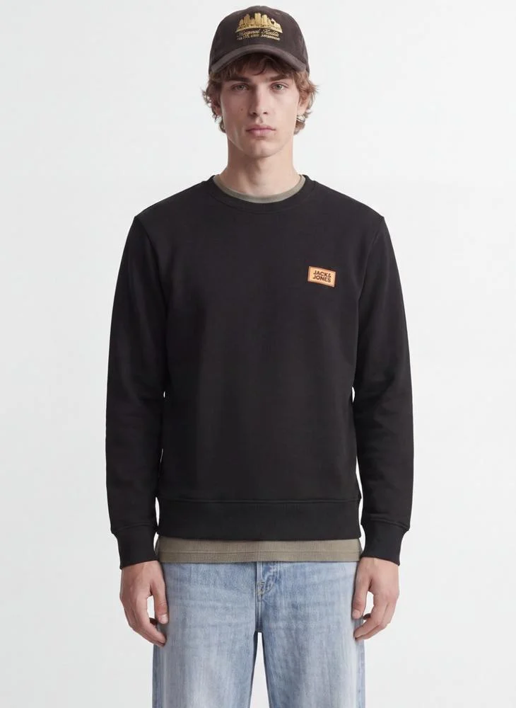 Solid Crew Neck Regular Fit Sweatshirt
