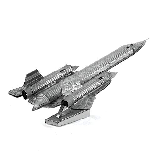 Fascinations Metal Earth SR-71 Blackbird Airplane 3D Metal Model Kit Fascinations - Image 1