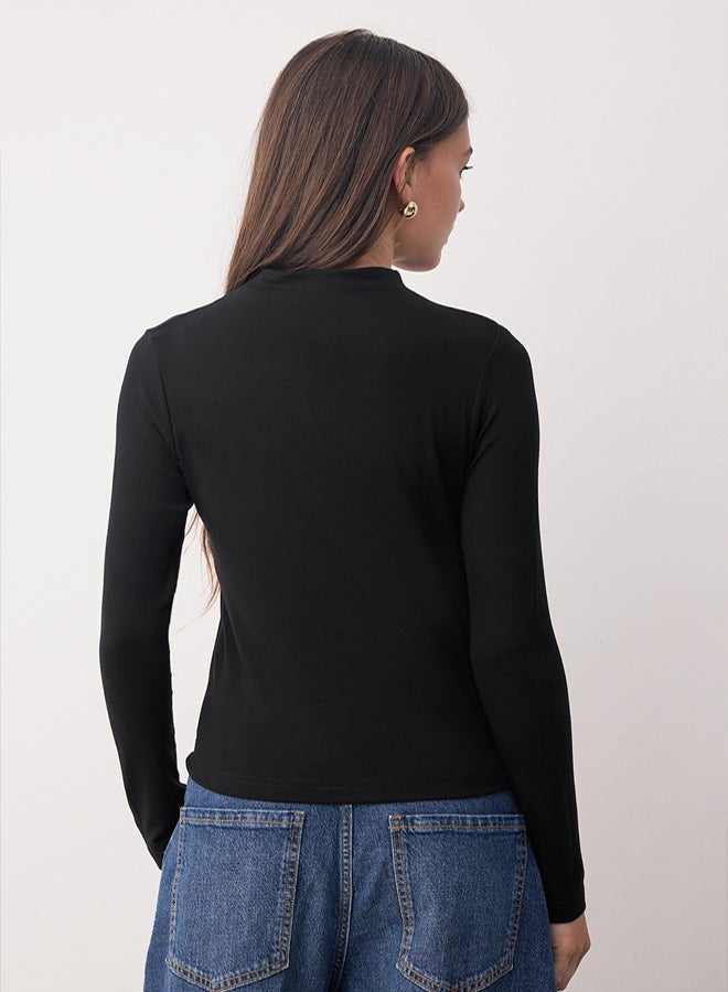 trendyol Black Viscose Content Stand Collar Body Fitting Stretch Knitted Blouse - Image 4