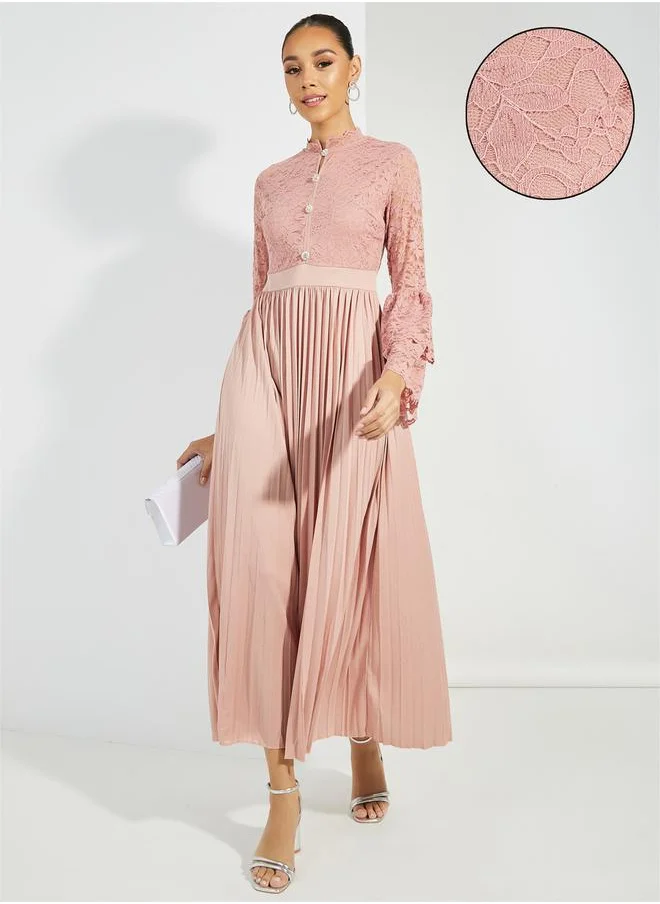 ستايلي Pleated Lace Detail High Neck Maxi Dress