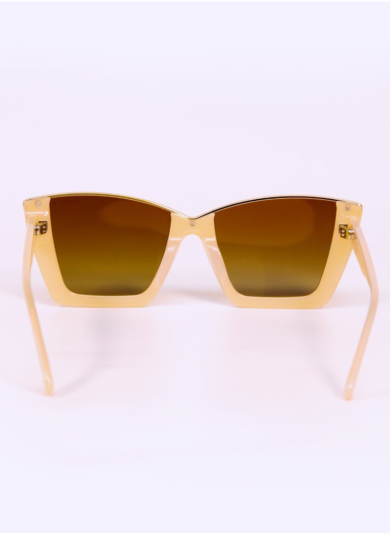 Blueberry - Women sunglasses with a distinctive cat eyes and high quality lenses that protect your eyes from the harmful rays of the sun - Image 1