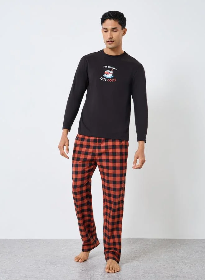 Men Black Printed T-Shirt and Checked Pyjama Set