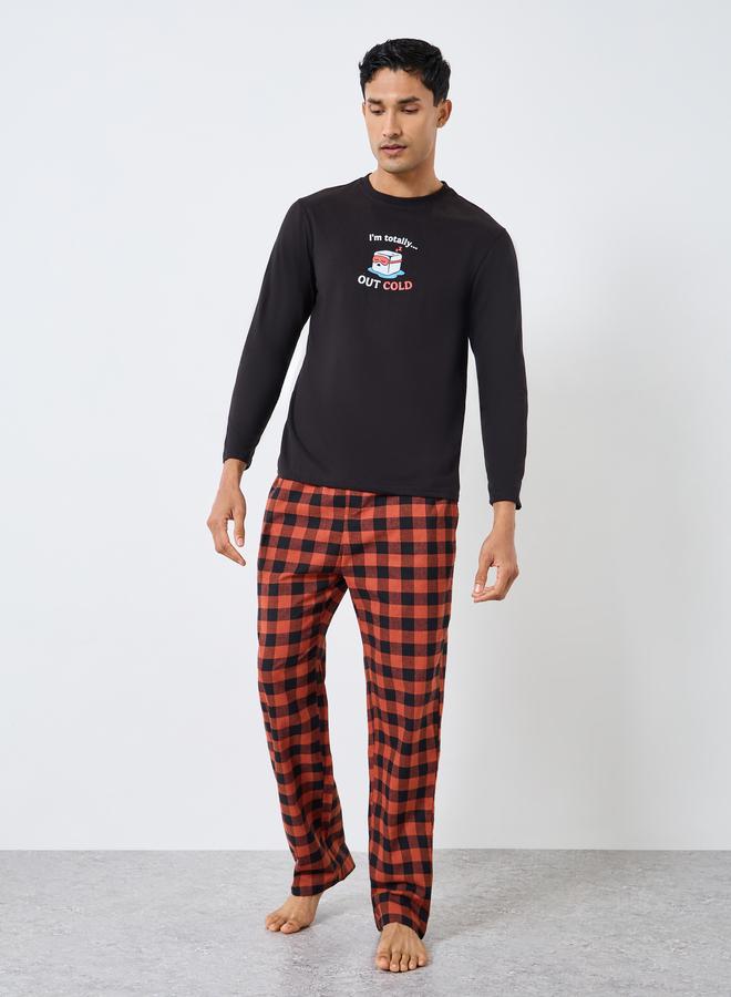 Styli Men Black Printed T-Shirt and Checked Pyjama Set - Image 1
