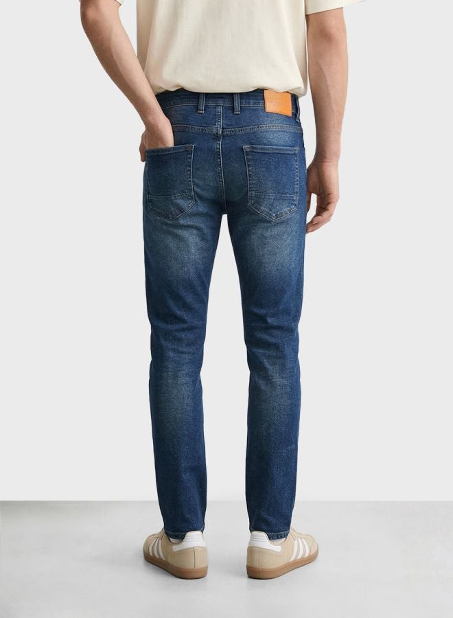 The Indian Garage Co Men Slim Fit Solid Scoop Pocket Mid-Rise Jeans - Image 3