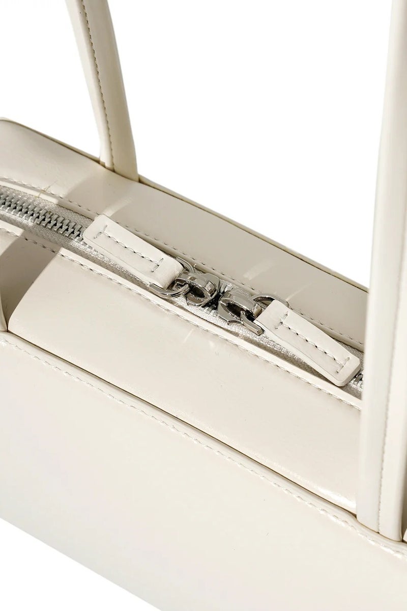 ستاند حقيبة كتف من الجلد مع حزام كتف - Image 4