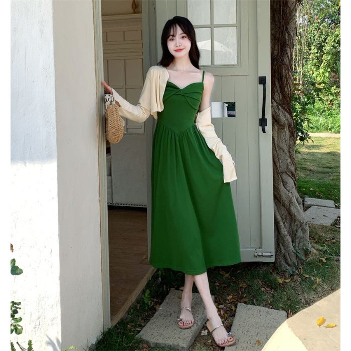 Dark Green Dress Plus Size Womens Fashionable Niche Retro French Style Design Suspender Short-Sleeved Suit Apricot shawl + green suspender skirt
