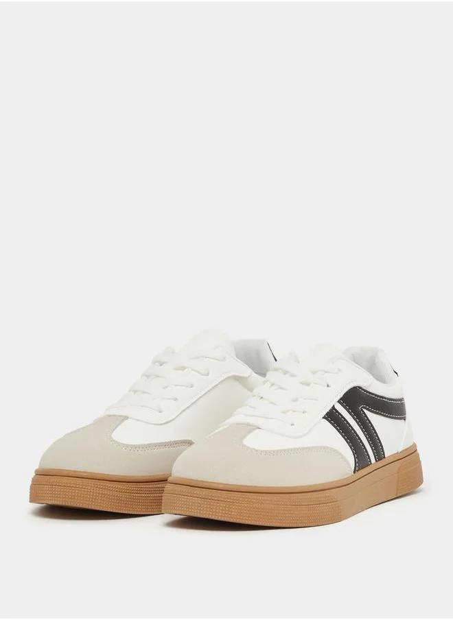 ستايلي Paneled Retro Sneaker