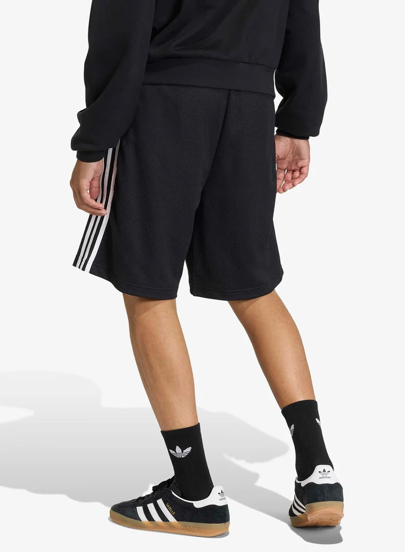 adidas Originals Trefoil Oversized Shorts