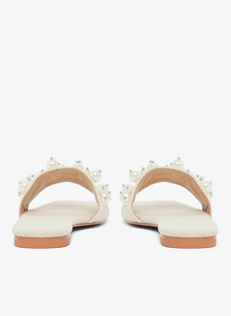 ستايلي صنادل مسطحة مزينة باللؤلؤ الصناعي - Image 4