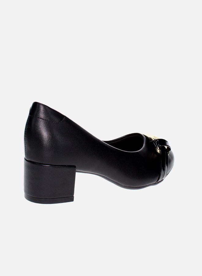 Beira Rio Solid Block Heel Shoes with Buckle Detail - Image 3