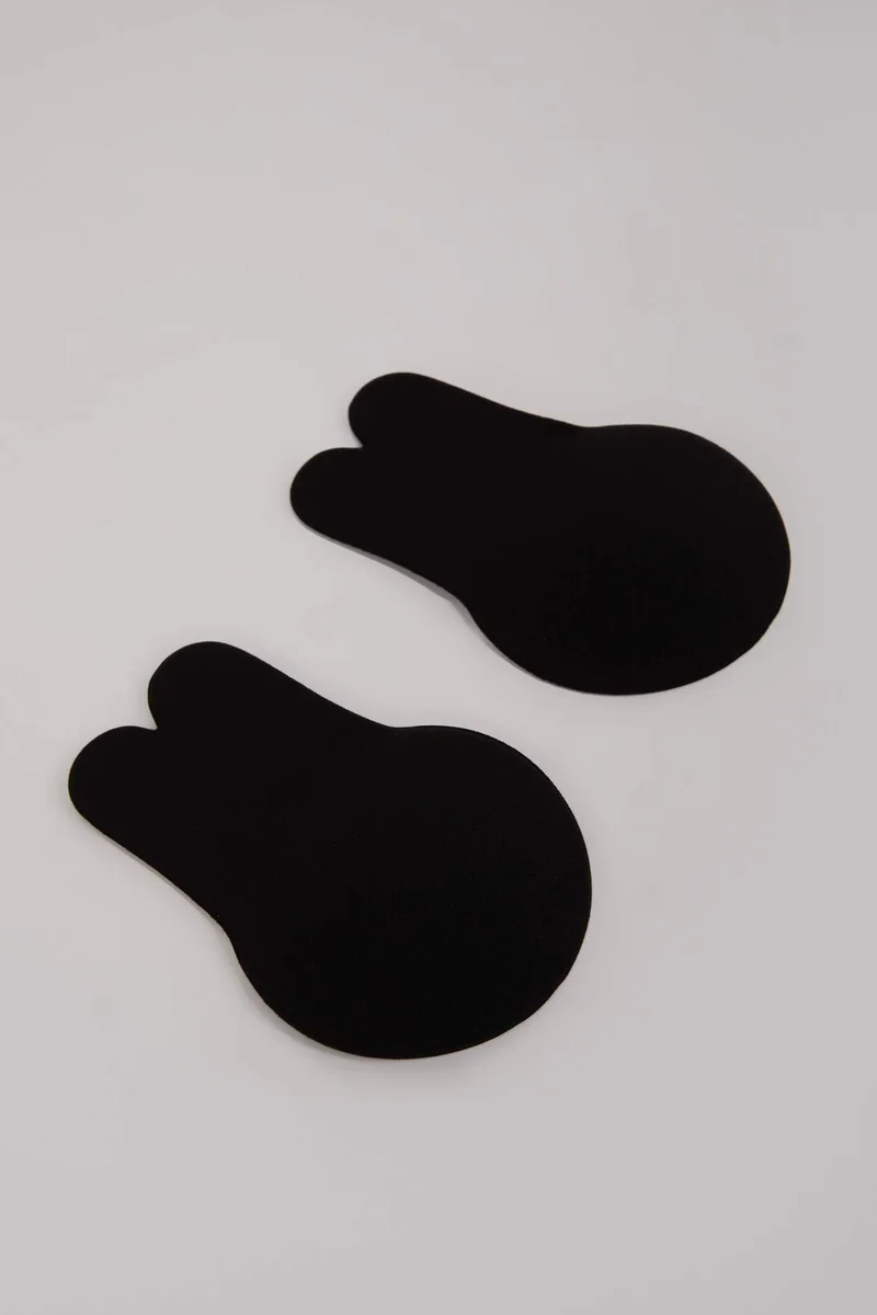 ديفاكتو Woman Fall in Love Adhesive Breast Enhancer