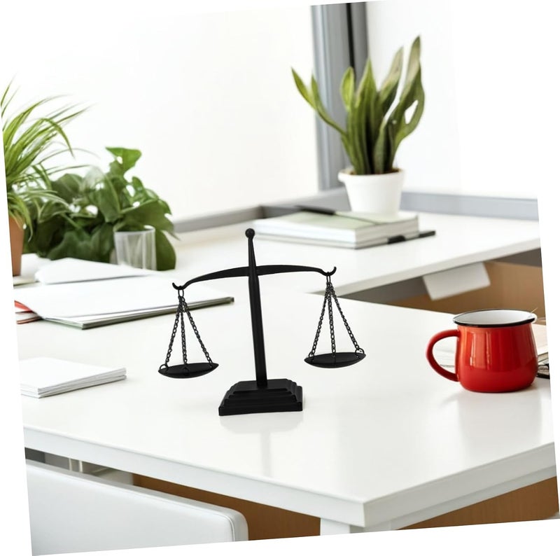 Healifty Antique Style Statue Iron Sculpture Bracelet Display Home Decoration Office Desk Ornament - Image 5