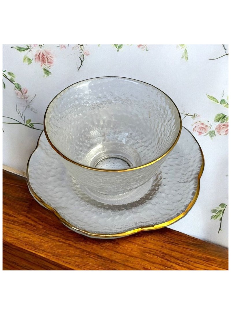 Qahwa Elegant coffee cup with saucer made of ceramic