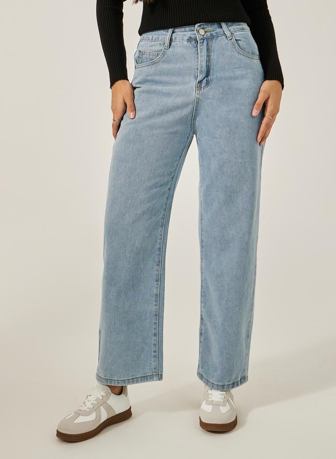 ستايلي جينز مستقيم بخصر مرتفع وتأثير باهت - Image 3