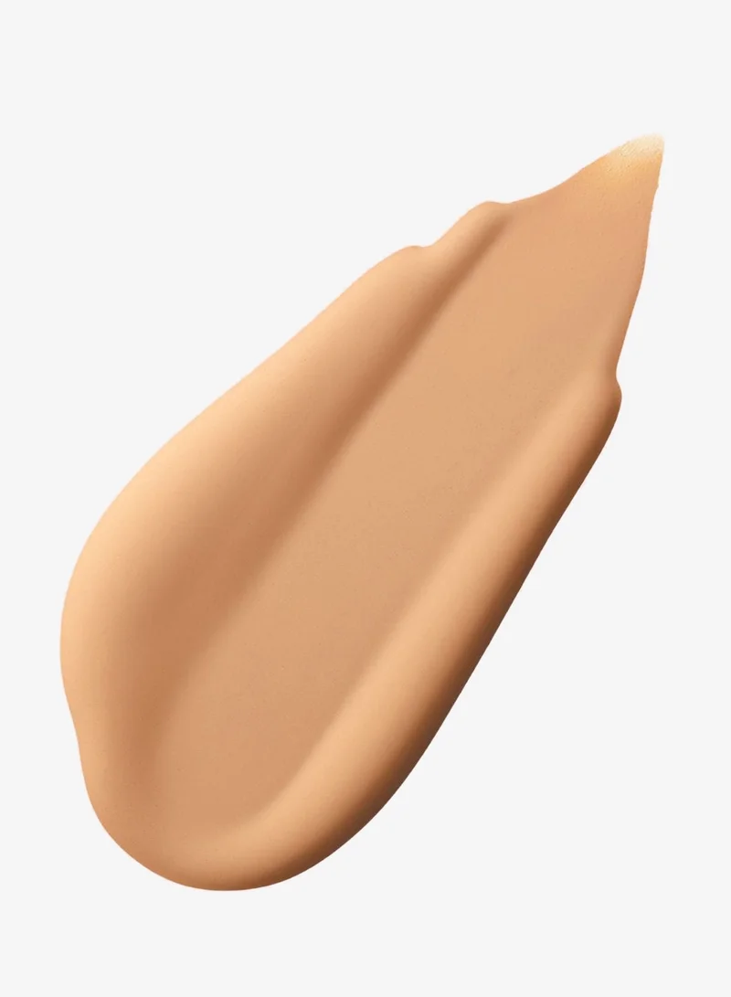 ماك كوزمتيكس اساس ستوديو راديانس معزز بالسيروم، ان سي 16