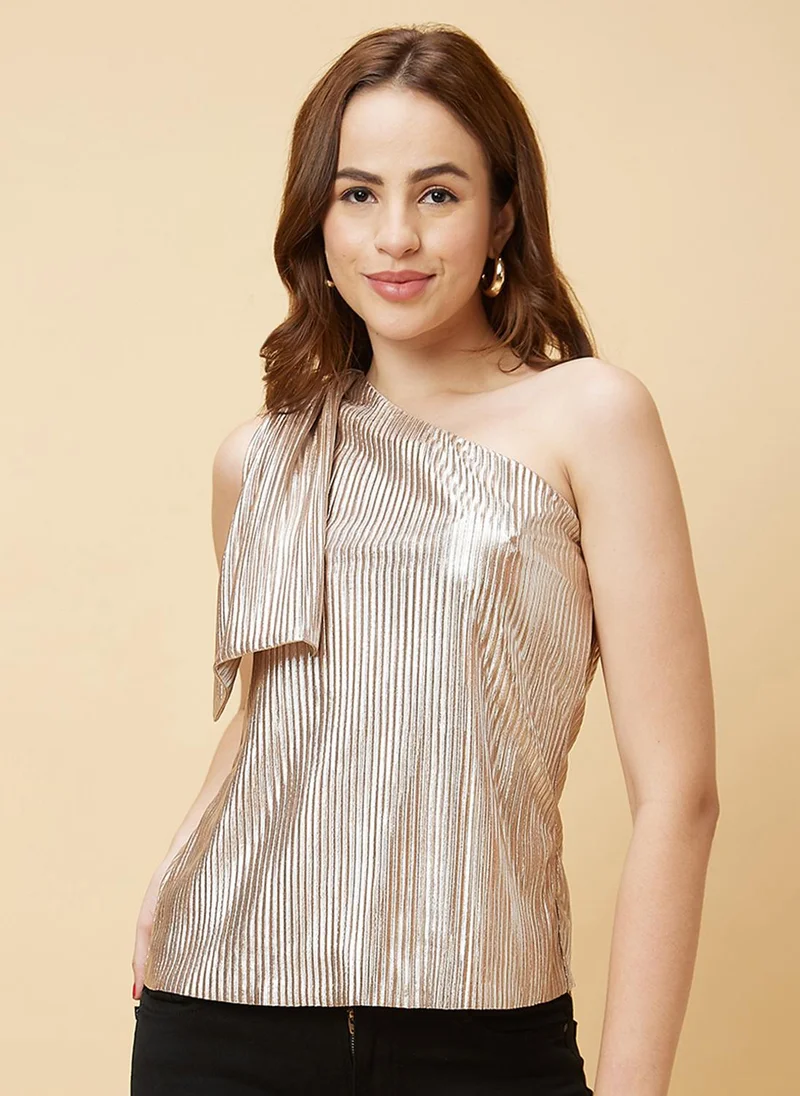 جلو باص بلوزة حفلات نسائية بكتف واحد وطيات أكورديون من جلوبس