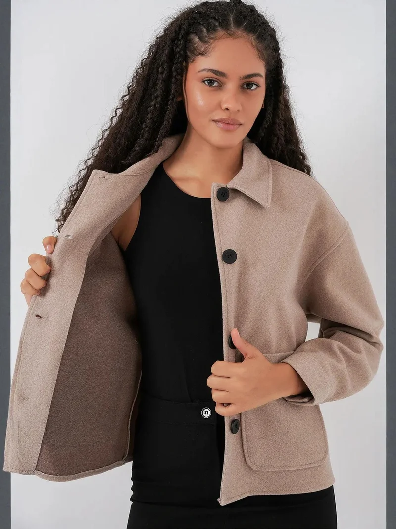 بيغ دارت جاكيت  بأزرار وجيوب