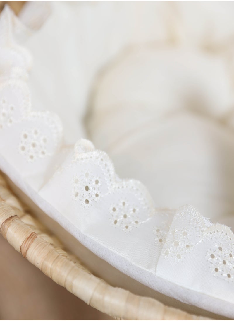 FUN MOMENT - Baby crib Moses basket for babies with mosquito net with wooden rocking stand - Image 1