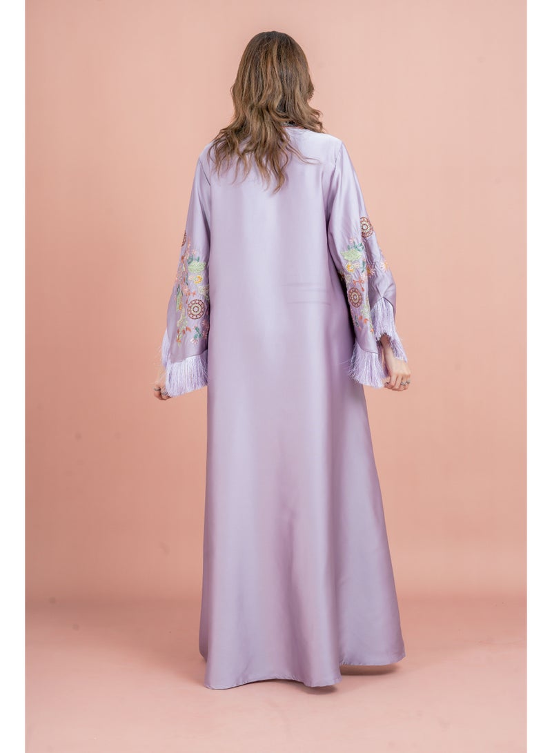 اكسا جلابية مطرزة بأكمام لامعة - Image 2