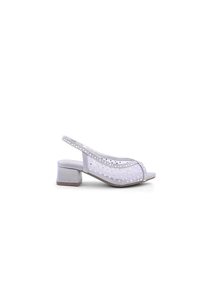 أيقون Girls' sandal adorned with sparkling crystal accents.