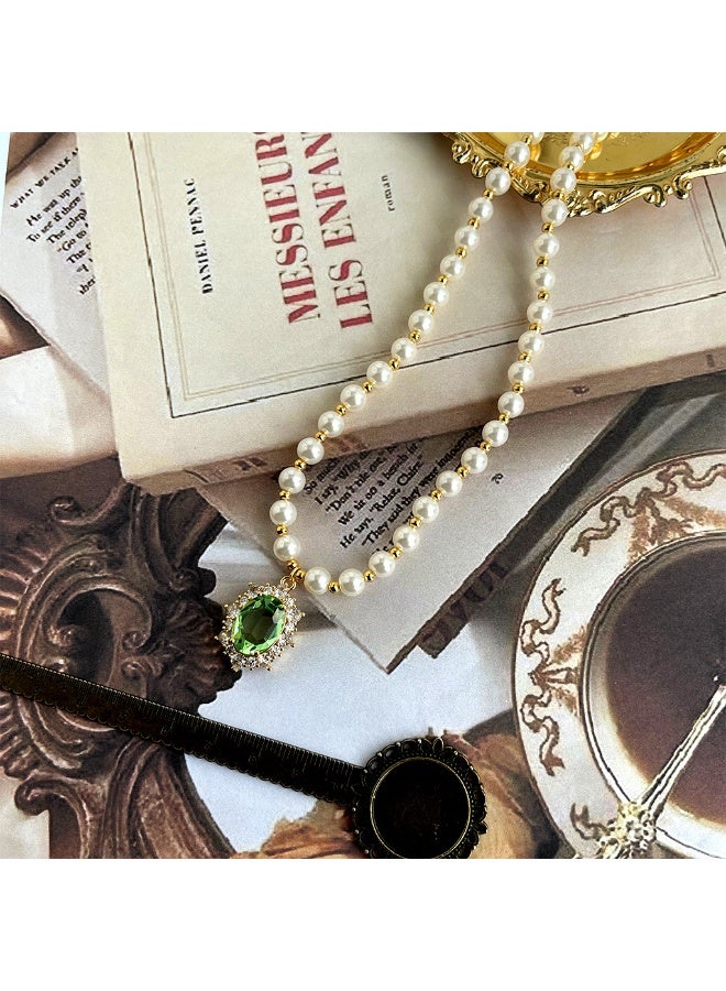 Starburst Green Gem Pearl Necklace - Retro Palace Style Light Luxury Clavicle Chain - Image 5