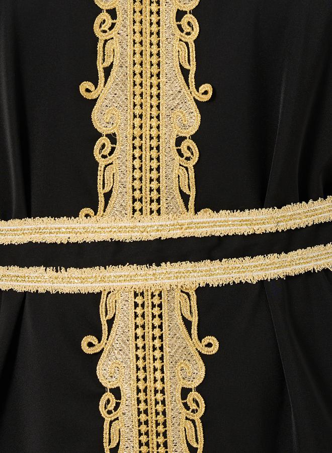 ستايلي كفتان ستايلي مقاس كبير بياقة على شكل  وقصة عادية وتفاصيل دانتيل - Image 5