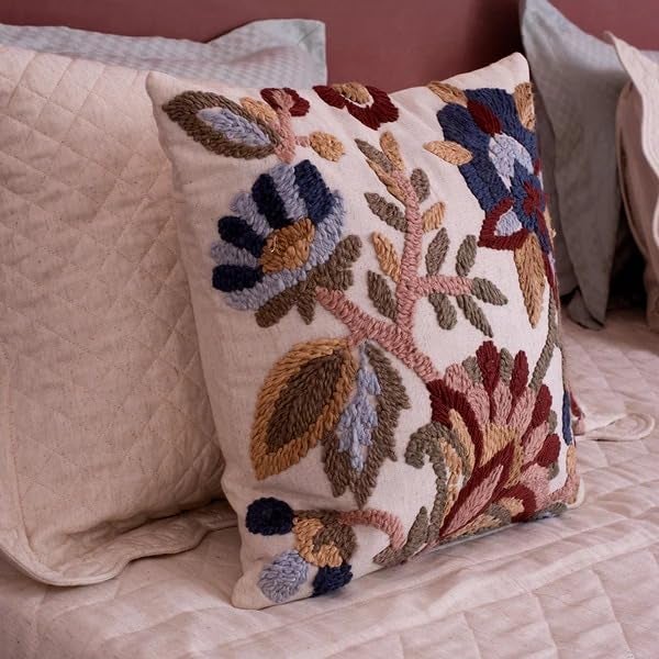 CASA AMI CASA AMI Eleanor Bedcover Set Luxury Bedcover King Size Preminum Quilted Design for Bed 1 bedcover 2 Pillow Covers and 2 Cushion Covers Fabric Linen  - Image 4