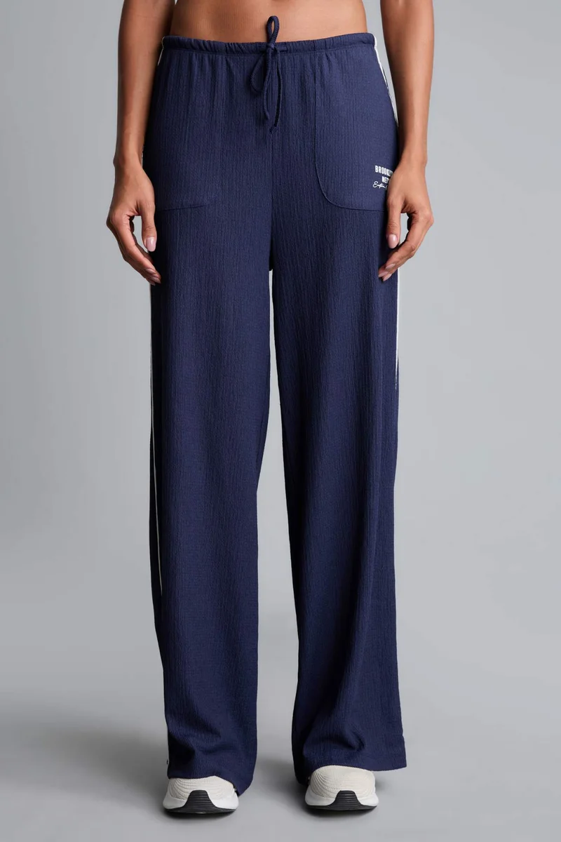 Defacto  NBA Brooklyn Nets Wide Leg Standard Length Crinkle Fabric Sweatpants  | Best Price UAE