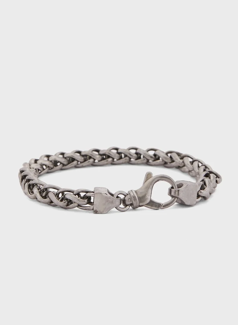 GUESS Narrow Wheat Wire Chain Bracelet