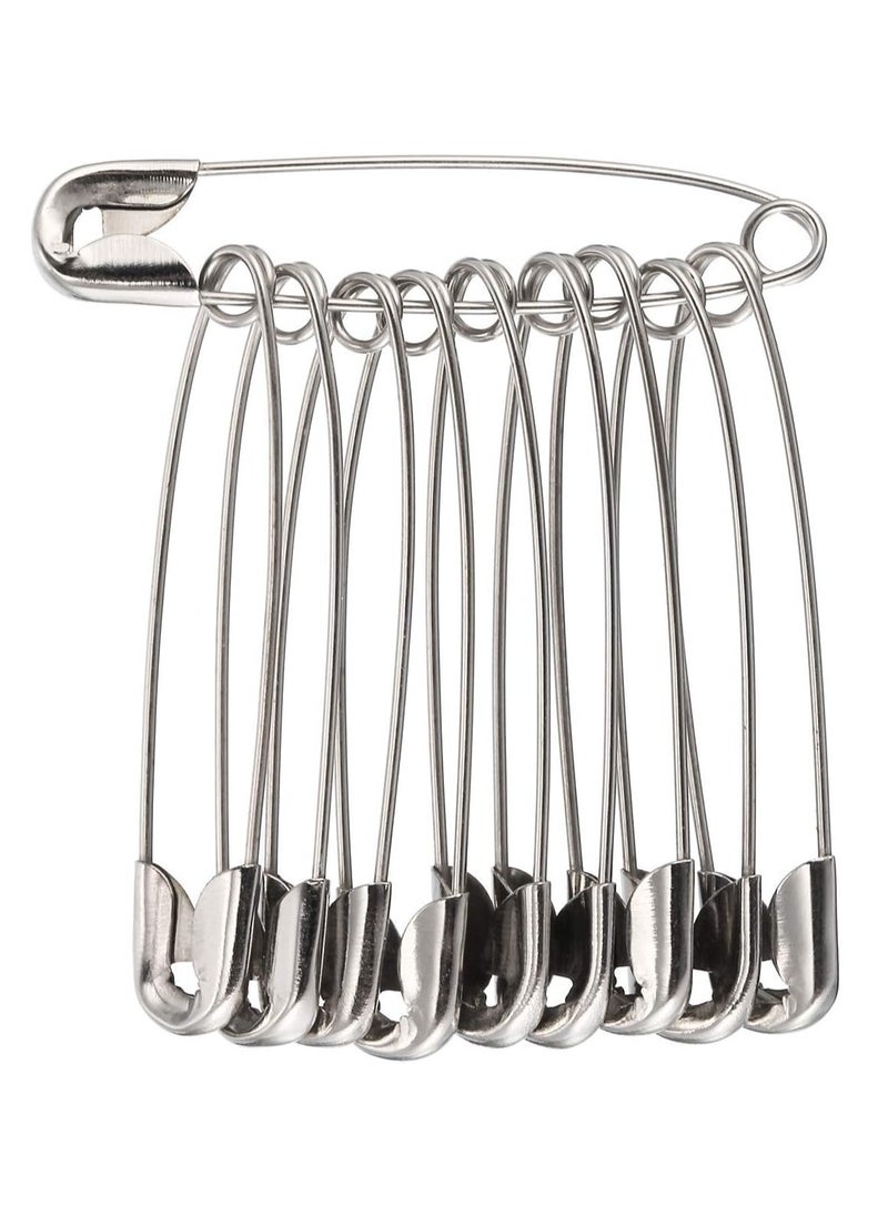 Set of 27 needles, 2 thread spools and 12 clip pins