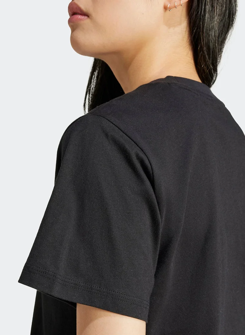 Adidas BLACK/WHITE Essential Small Logo T-Shirt for Women | Best Price UAE