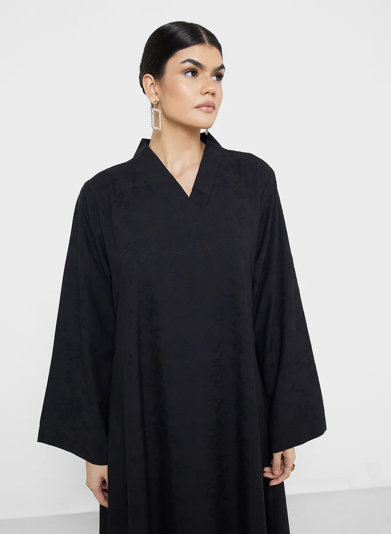 خزانة Textured Abaya With Sheila
