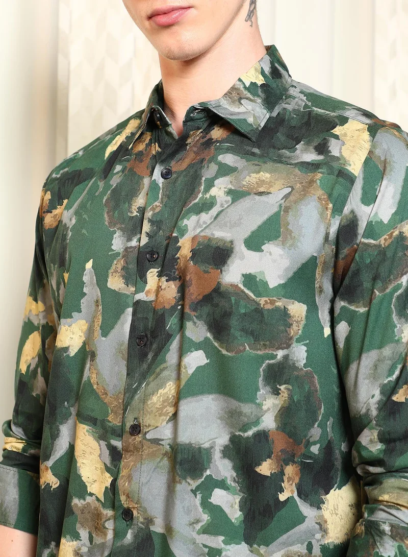 Campus Sutra Men's Green Abstract Printed Rayon Shirt