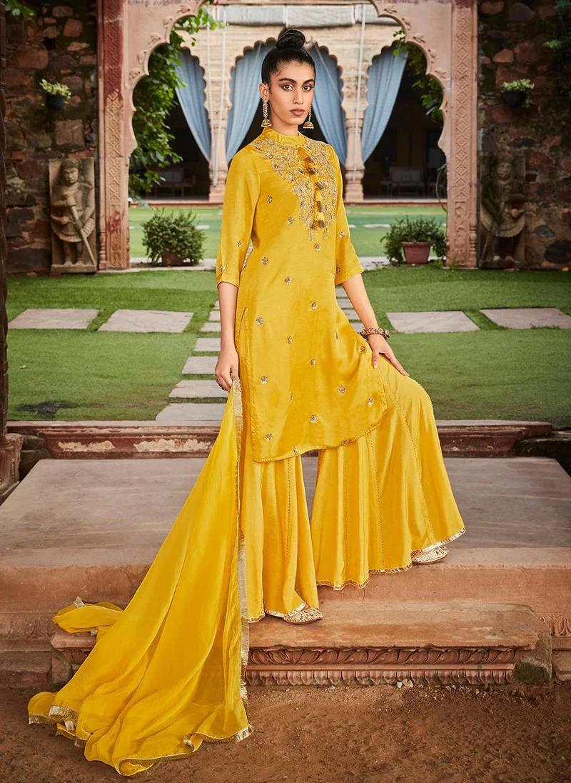 زيري سوق Yellow Zardozi Sharara Set & Kiran Patti Dupatta