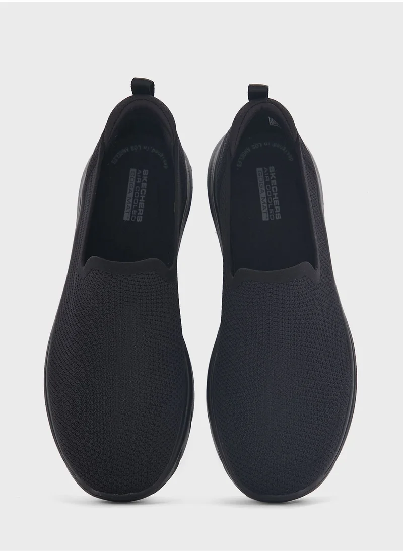 SKECHERS Go Walk 7