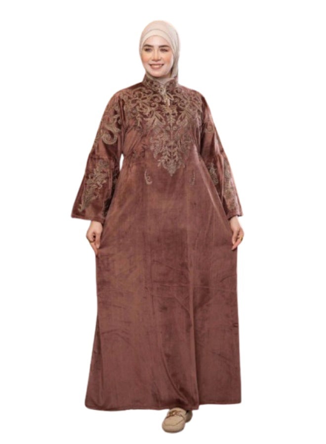 Women's winter velvet embroidered abaya – suitable for receiving guests and going out - Image 1
