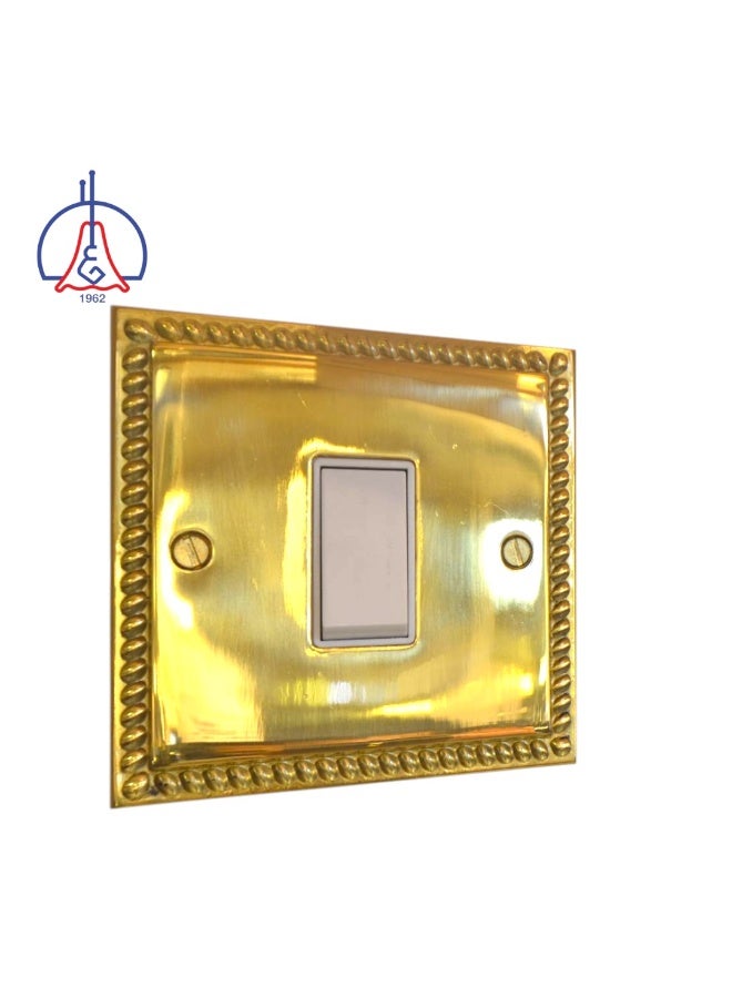 AL SALHIYA LIGHTING 1GANG 2 WAY Switch 10AMP T302AB - GOLD - Image 1