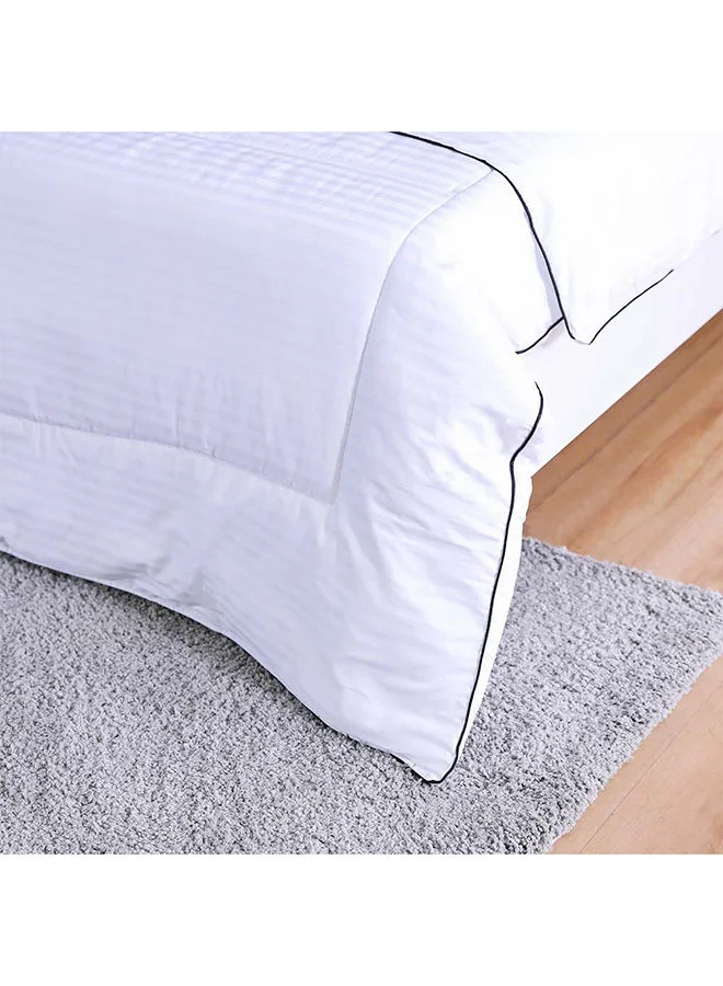 DANUBE HOME Indulgence Queen Duvet 100% Cotton  300 Thread Count Plush Duvet Inserts Breathable Soft Comforter Coverbed Essentials For Bedroom  L 200 X W 200 Cm  White